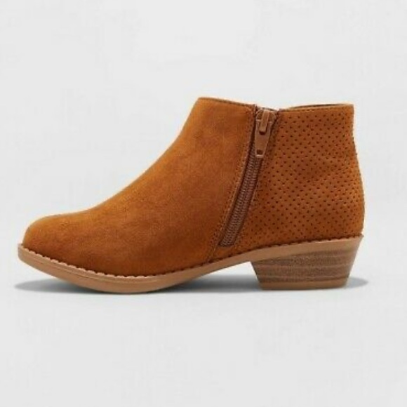 Cat & Jack Other - Girls' Micro Suede Fashion Ankle Booties